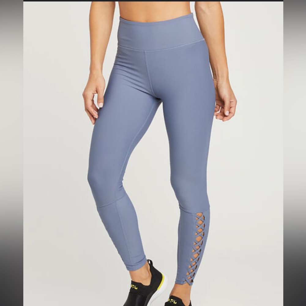 SOUL by SOULCYCLE Recut Lace Up Leggings sz Large